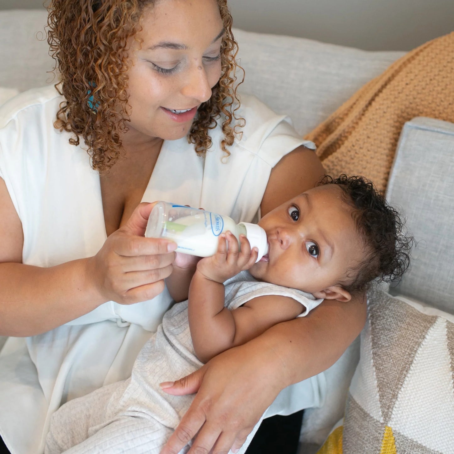 Natural Flow Anti-Colic Options+ Narrow Breast to Bottle Feeding Set, Clear, 4Oz, 4 Pack